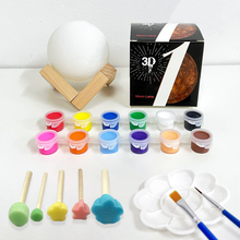Cargar imagen en el visor de la galería, Creative Hand Painted Moon Lamp LED Night Light DIY Graffiti Planet Lamp