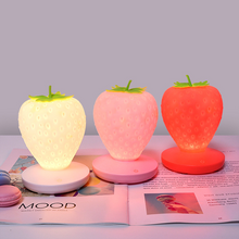 Cargar imagen en el visor de la galería, Strawberry LED Night Light