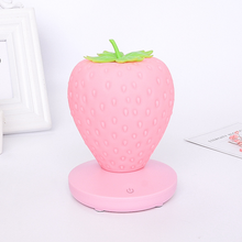 Cargar imagen en el visor de la galería, Strawberry LED Night Light